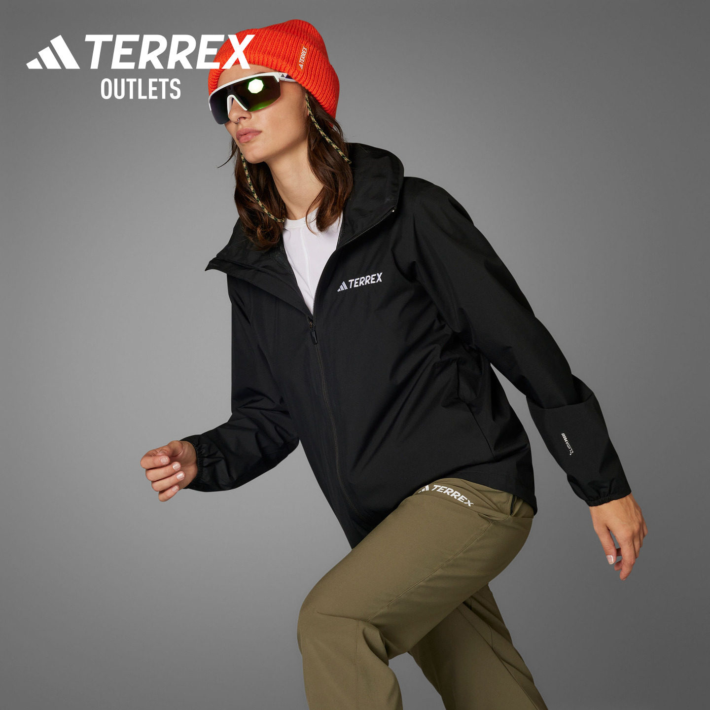 防水防风透湿户外连帽冲锋衣女装adidas阿迪达斯TERREX