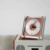 虚室杂陈新款 原创中古包豪斯钟表复古高级感静音客厅时钟桌面摆件