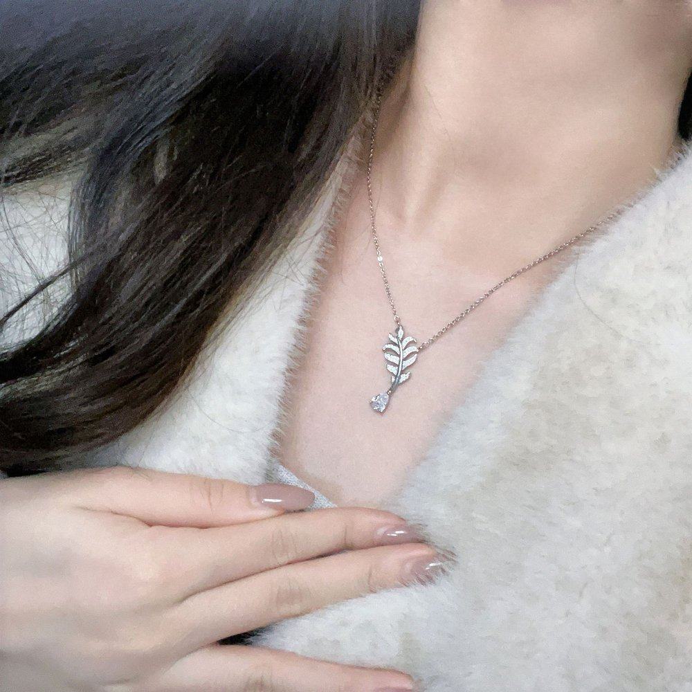 耳钉小众设计镶满钻锁骨链吊坠