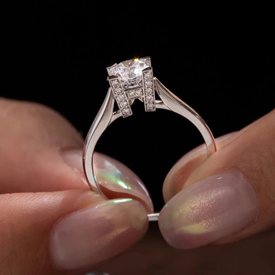 高端设计镀s925银镶钻订婚戒指