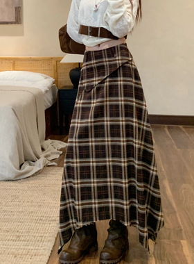 3MER哦哦三妹咖棕色不规则格子半身裙女秋季新款设计感中长款裙子