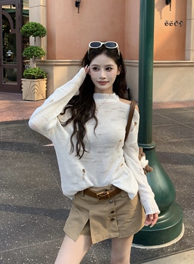 3MER哦哦三妹 白色露肩破洞镂空针织罩衫女2025秋季新款长袖上衣