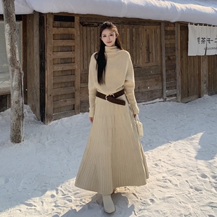 3MER哦哦三妹气质温柔堆堆领毛衣女加厚针织半身裙两件套知性套装