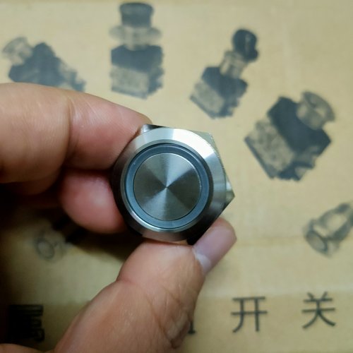 平头启动自复位防水改装汽车开关