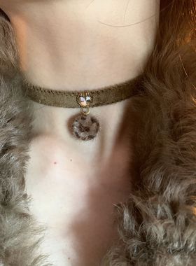咖色豹纹毛球网红choker2025新款项圈女秋冬毛绒颈链亚文化锁骨链