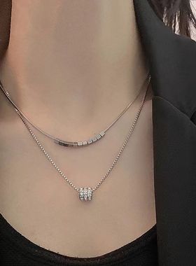 双层叠戴毛衣链大气高档项链2024新款爆款小众轻奢高级感女锁骨链