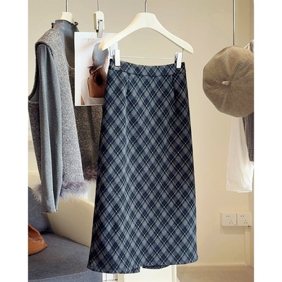 加绒加厚毛呢格子半身裙女2025冬新款高腰后开叉过膝中长款直