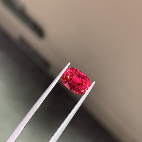 2.03克拉天然精品曼辛超级绝地武士尖晶石戒指vb评级强荧光