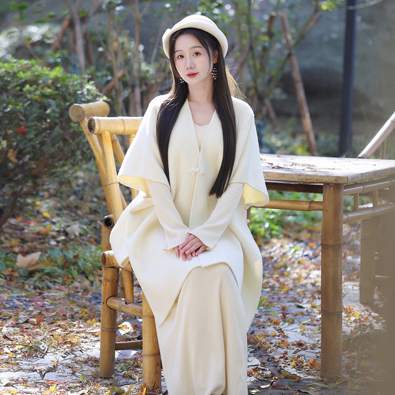 暖玉柑香素染双面羊绒斗篷披肩