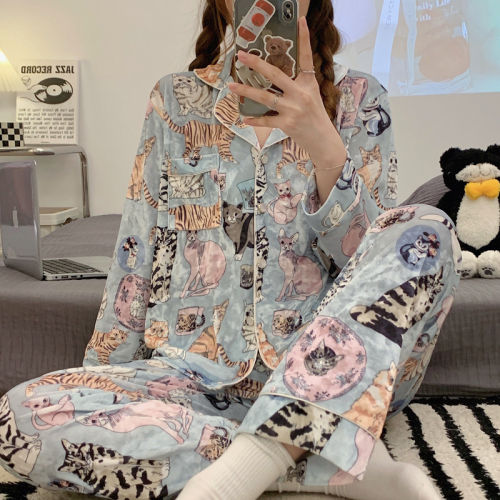 金丝绒可爱卡通小奶猫印花睡衣女