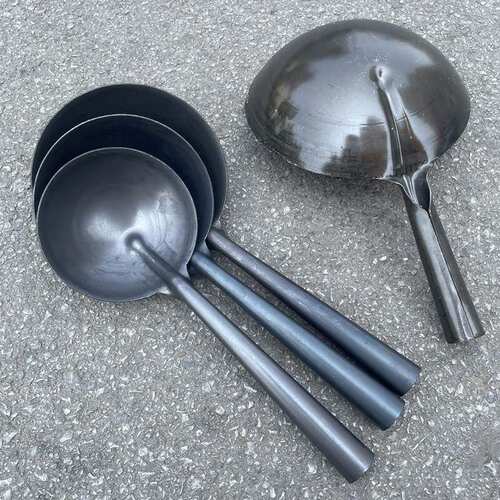 特厚黑铁瓢舀真石漆瓦工