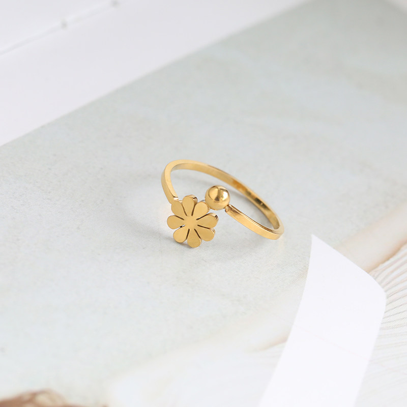 TITANIUM STEEL INDEX FINGER RING RING WOMENS FASHION PERSONALITY COLOR GOLD DAISY INS TIDE COLD WIND NICHE DESIGN INTERNET CELEBRITY OPENING