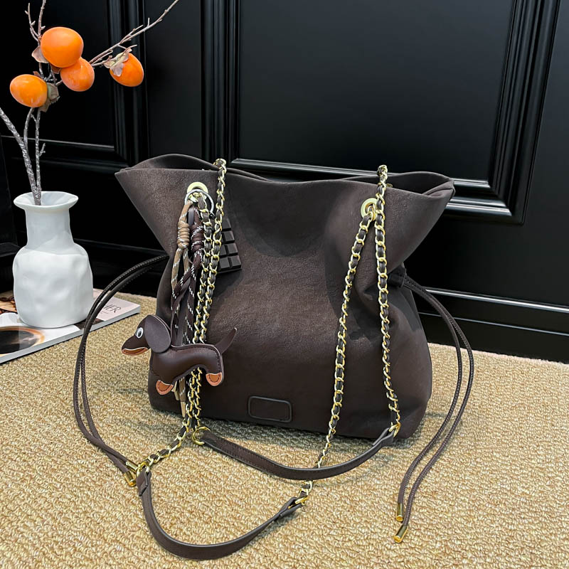 复古麂皮绒大容量托特水桶单肩包