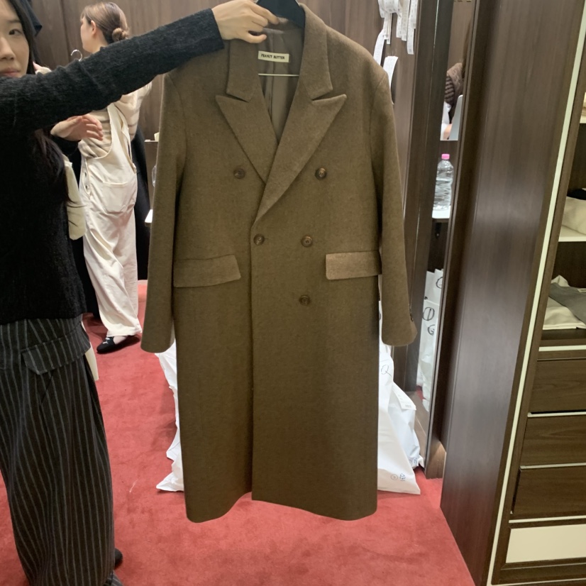 八1126韩国东大门运动瑜伽外套款大衣区4503216可爱时尚冬季简洁