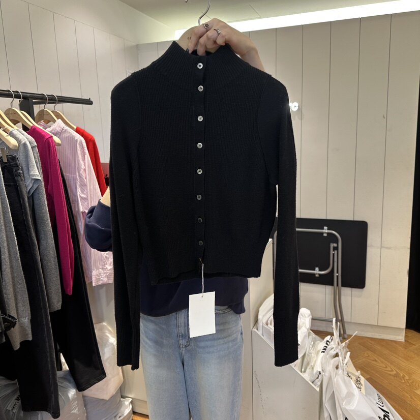 八0130韩国东大门运动户外针织衫区4559243洋气冬季百搭正品流行