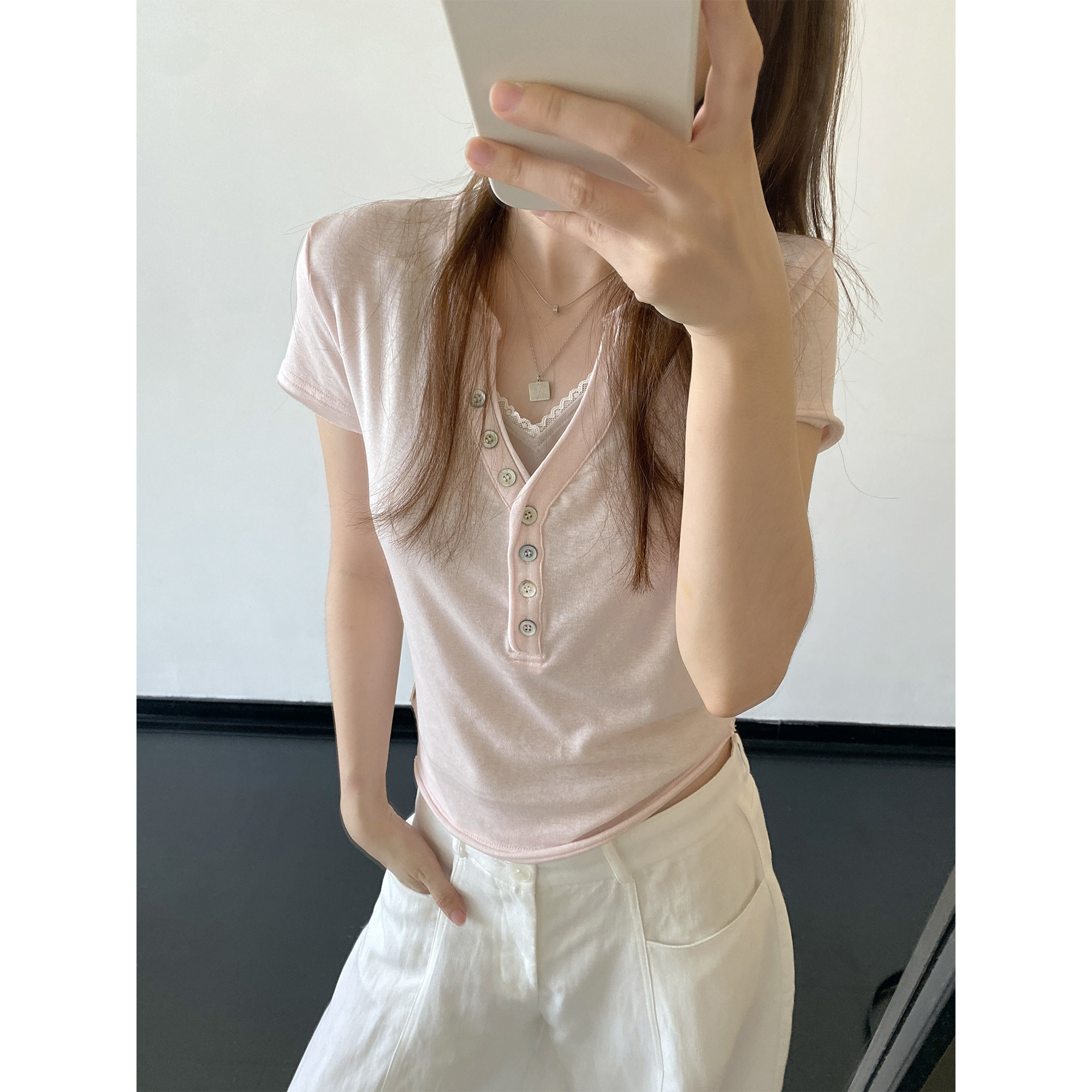 sun柚天丝v领短袖T恤女夏纯色简约修身显瘦纽扣韩系ins设计感上衣