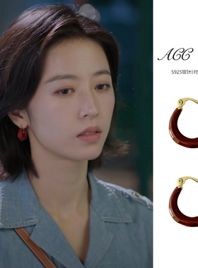 红色耳环2026新款爆款小众独特耳钉女高级感轻奢耳饰饰品耳圈耳扣