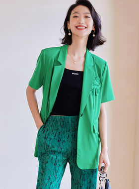 风迪品牌夏季新款西装女百搭简约通勤休闲短袖西服外套潮1B25231