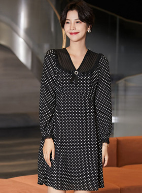 风迪品牌春季新款女士V领波点修身连衣裙中长款气质女裙潮1A15076