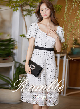 风迪品牌折扣夏季新款连衣裙女简约百搭通勤小清新波点裙1A25393