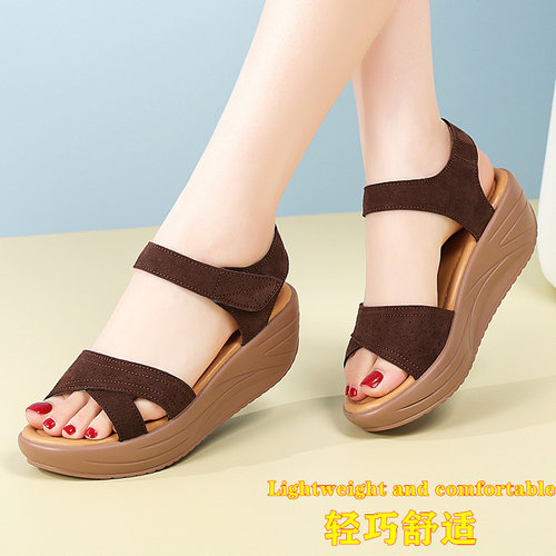 夏季坡跟松糕底妈妈百搭凉鞋