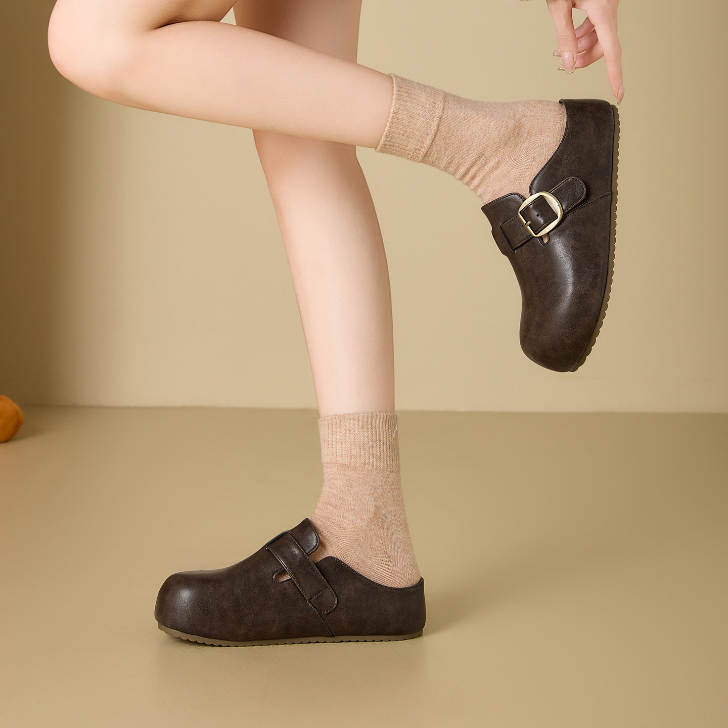 【新品】2025新款秋冬厚底加绒皮面勃肯女鞋包头半拖鞋女外穿,女鞋,包头拖,淘宝优惠券,粉丝福利购,淘宝优惠卷