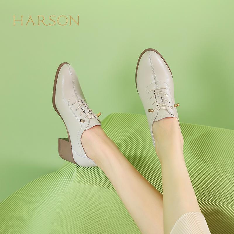 哈森踝靴方头粗跟深口单鞋