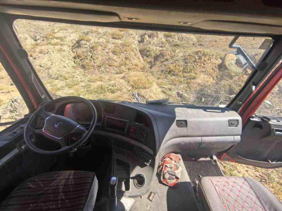 4月12日伊犁州车牌号为新F55074的陕汽牌重型半挂牵引车一辆网络拍卖公告