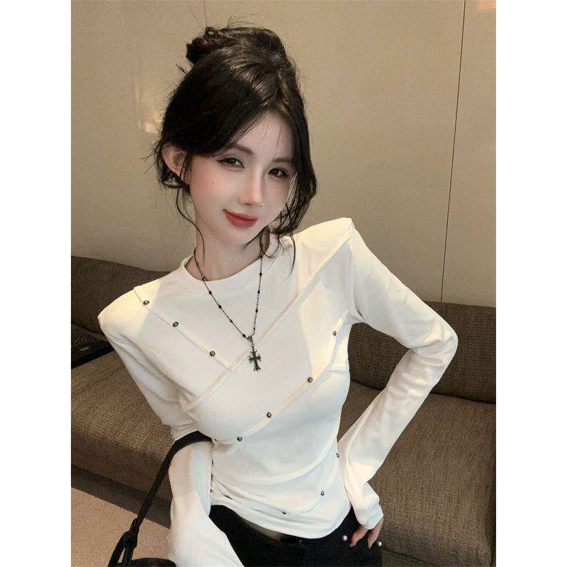 美式铆钉白色长袖t恤女秋冬纯欲辣妹垫肩上衣磨毛加绒打底衫内搭