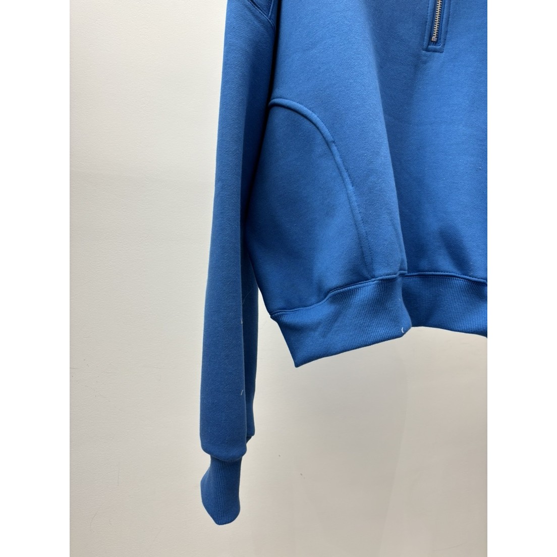 八1118韩国东大门运动户外卫衣区4496641直邮端庄人气优雅秋季