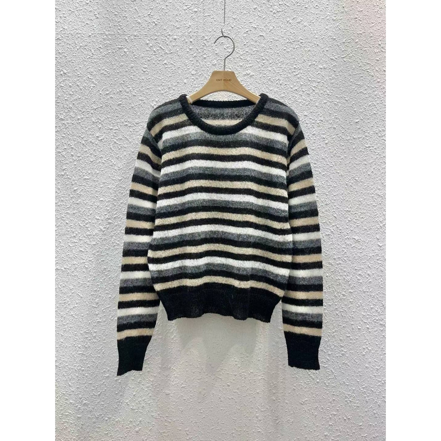 八1127韩国东大门运动户外毛衣区4505793清新冬季欧美正品时装