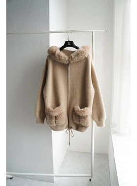 九1006韩国东大门运动户外夹克区Adorable-8665000档口直邮大气