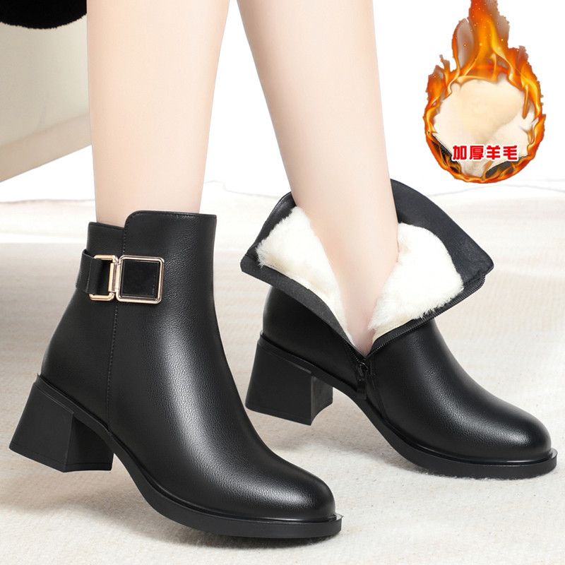 新款真皮短靴女粗跟防滑马丁靴中