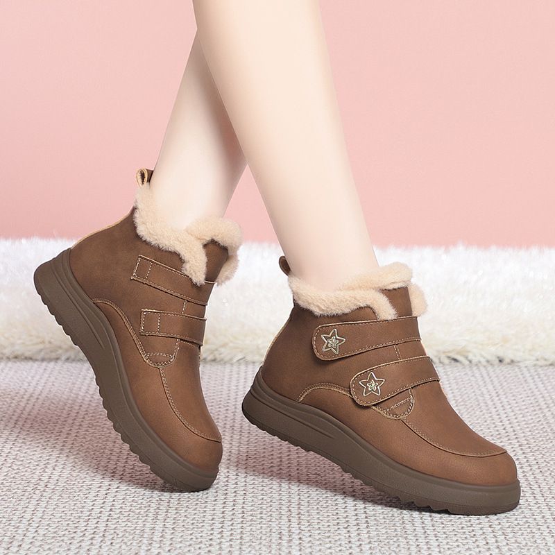 新款新款雪地靴女中老年女鞋加绒