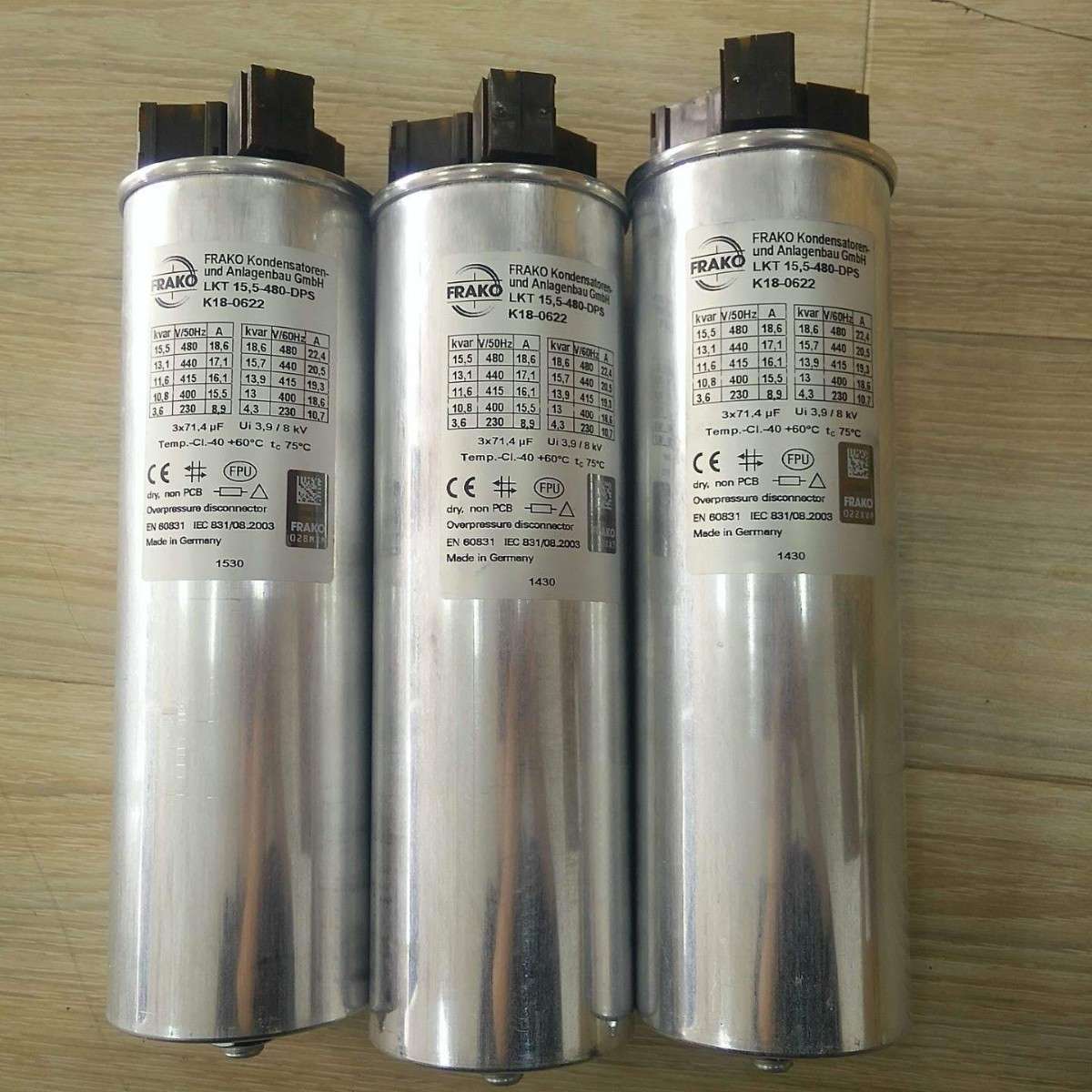 LKT 15 0 -440-  DP 补偿电容