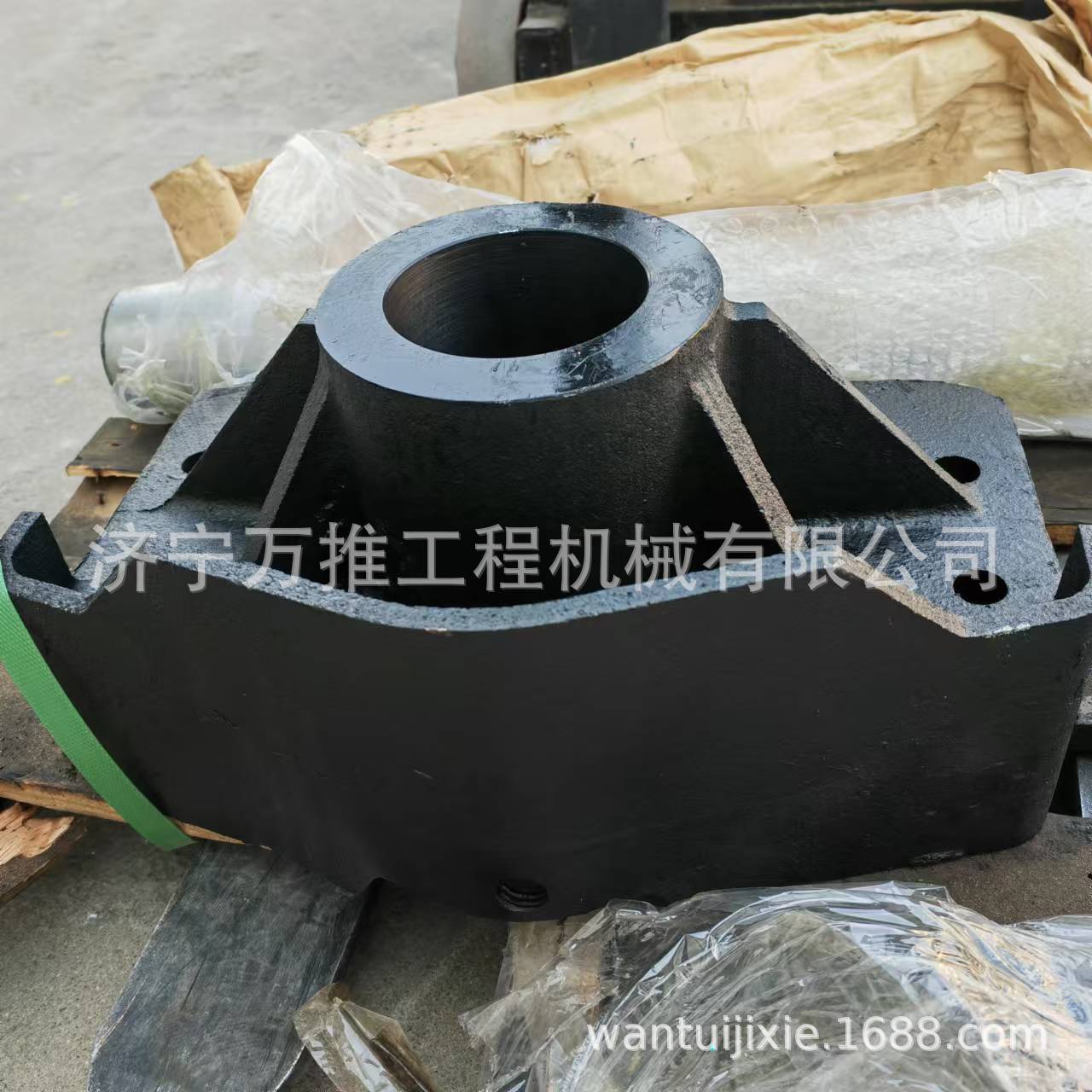 D155A-6 涨紧装置 支架总成 17A-30-48621