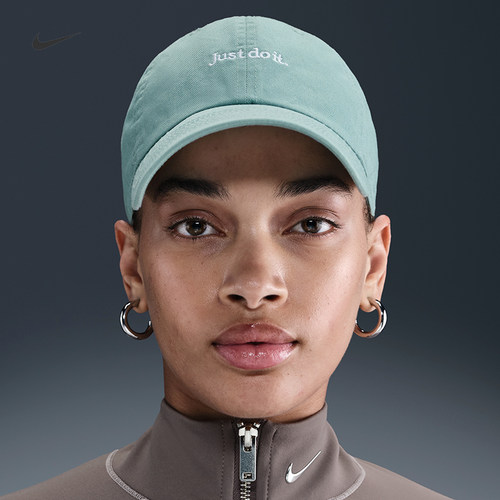 耐克/NIKE男女休闲运动户外遮阳刺绣字母鸭舌帽棒球帽FB5370-136