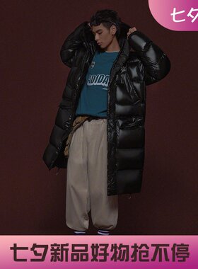 阿迪达斯男子休闲长款亮面羽绒服