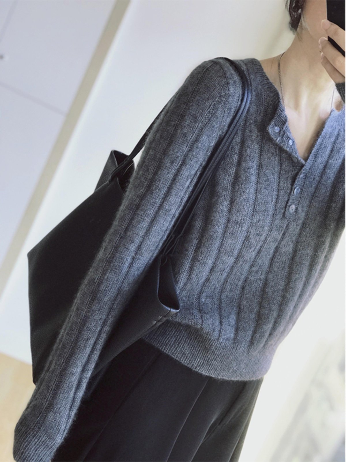气质独特针织衫秋季新款女内搭打底衫灰色超好看减龄显瘦毛衣上衣,女装/女士精品,羊绒衫,淘宝优惠券,粉丝福利购,淘宝优惠卷
