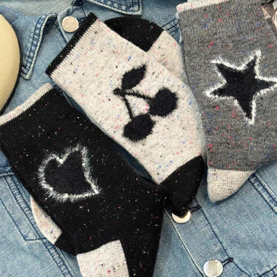 杂灰色系~星星中筒wa好精致呀!羊毛好保暖!好看精致过整个冬天~
