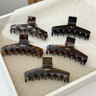 韩版 高级感PC抓夹女简约字母标发夹气质百搭后脑勺鲨鱼夹通勤发抓