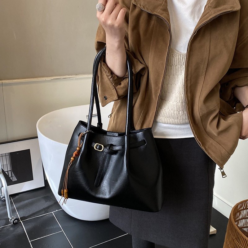 复古托特包大容量腋下包2026冬季新款简休闲纯色单肩时尚通勤女包,箱包皮具/热销女包/男包,通用款女包,淘宝优惠券,粉丝福利购,淘宝优惠卷