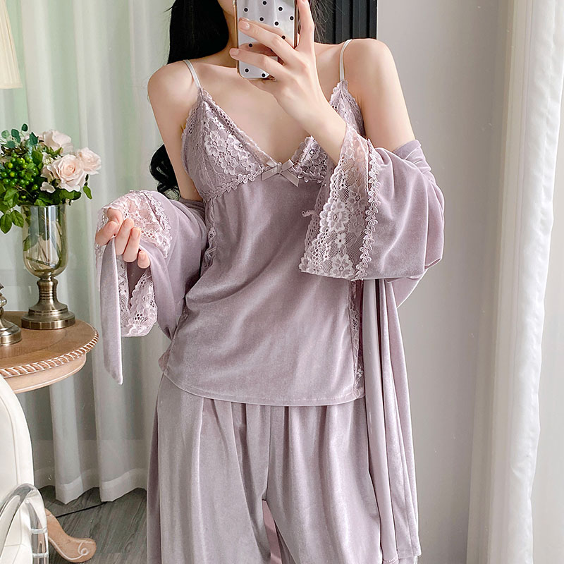 金丝绒睡衣女春秋冬2025新款性感吊带睡袍长裤三件套带胸垫家居服