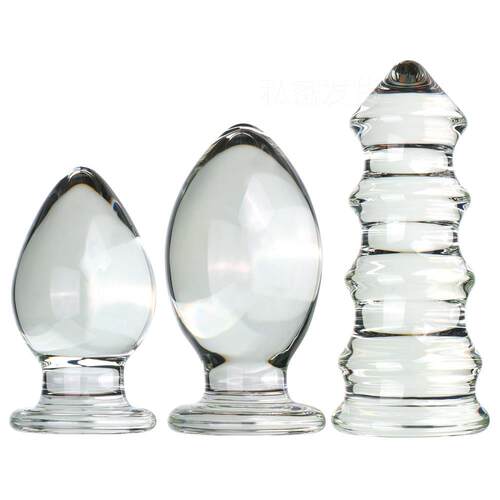 A glass-made anus used as a masturbation toy