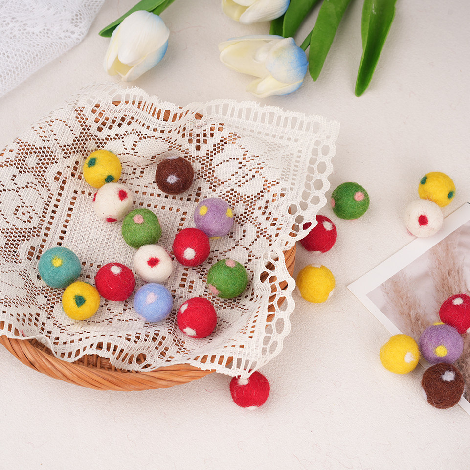 羊毛毡波点2cm实心羊毛球圣诞装饰品彩色圆球挂件DIY手工挂饰节日,节庆用品/礼品,圣诞装饰品,淘宝优惠券,粉丝福利购,淘宝优惠卷