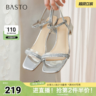 百思图2026夏季新款一字带凉鞋时尚简约通勤粗跟女鞋O8557BL6