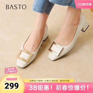 百思图2026春季新款织物女鞋时尚简约通勤粗跟方头女单鞋B5288AQ6