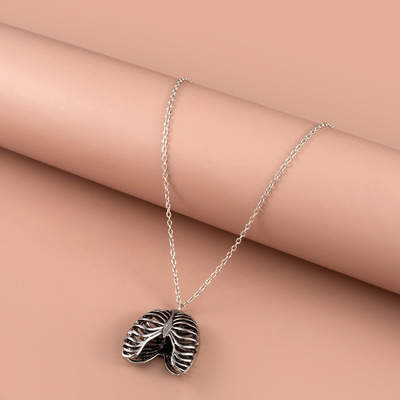 Heart pendant necklace collarbone chain women's necklace项链