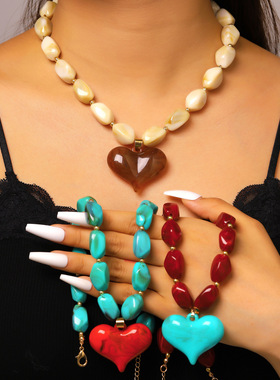 项链Dopamine colored resin heart-shaped necklace exaggerated