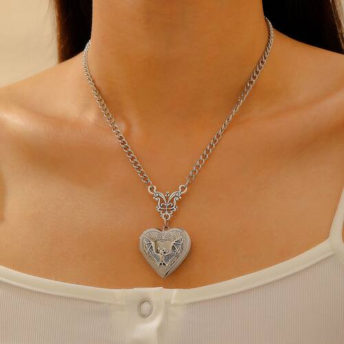 New Mini Silver Heart Necklace Photo Box Necklace Retro 项链